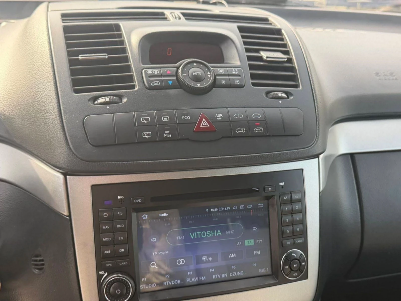 Mercedes-Benz Viano 2.2cdi 160hp 2014, снимка 4 - Автомобили и джипове - 55152209