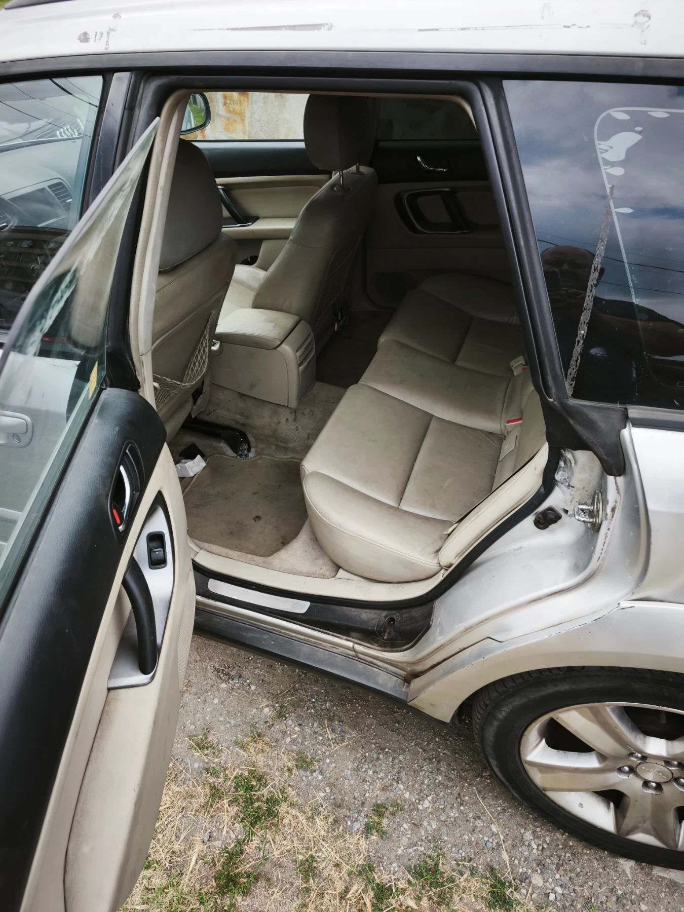 Subaru Outback 3000, снимка 6 - Автомобили и джипове - 55199314