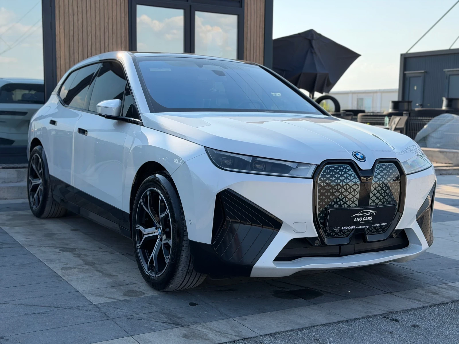 BMW iX 50* xDrive* M Sport* Suite* 4D* Massage*  | Mobile.bg � ����������� 2
