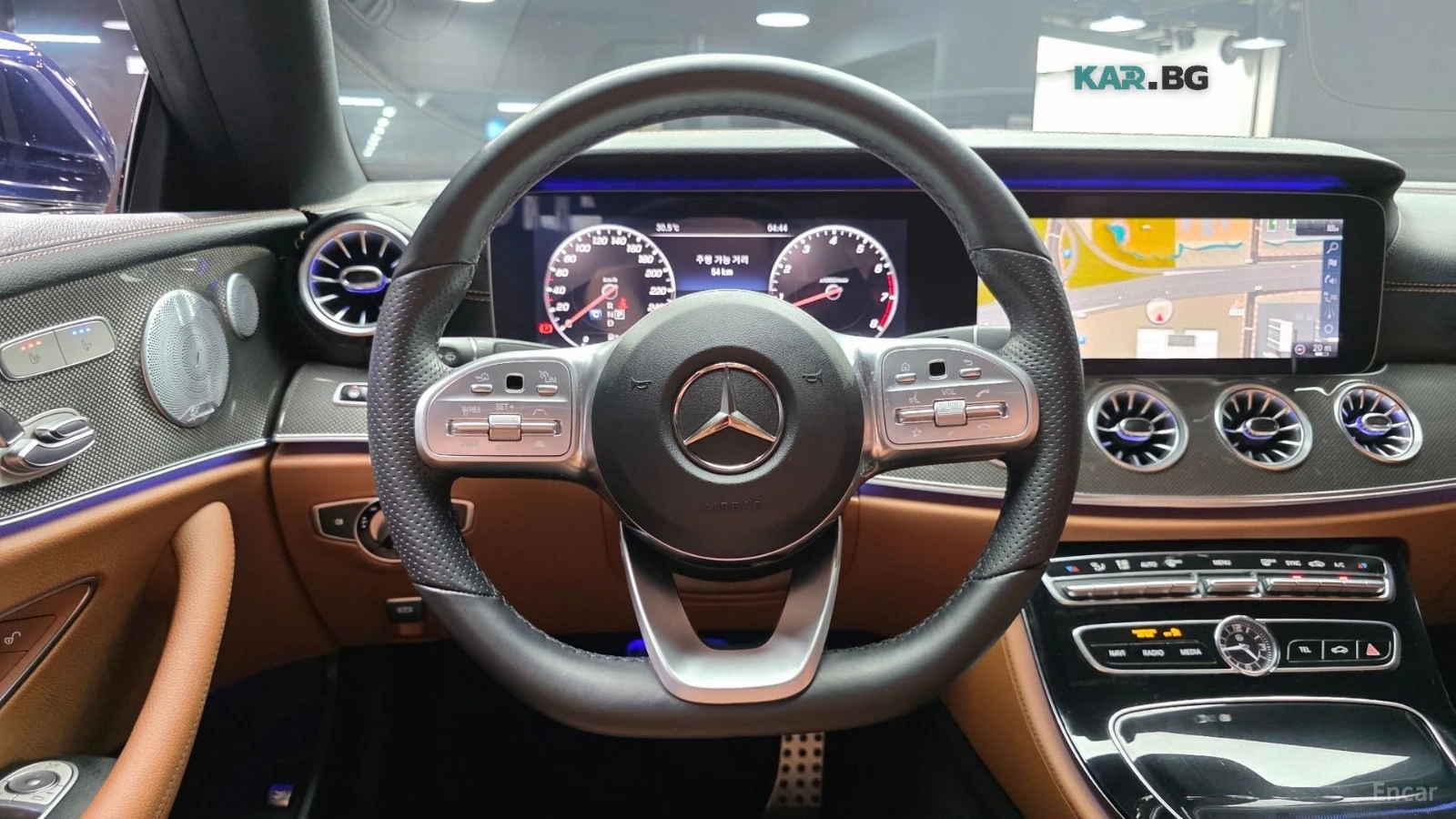 Mercedes-Benz E 450 4MATIC* HUD* 360* КОЖА* ОБДУХ* НАВИ* ПАНО, снимка 11 - Автомобили и джипове - 55833861