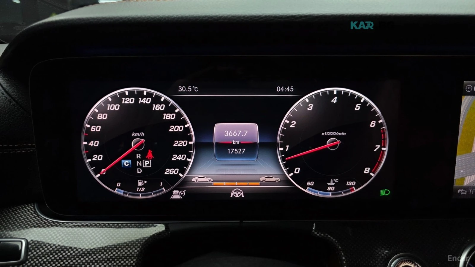 Mercedes-Benz E 450 4MATIC* HUD* 360* КОЖА* ОБДУХ* НАВИ* ПАНО, снимка 6 - Автомобили и джипове - 55833861