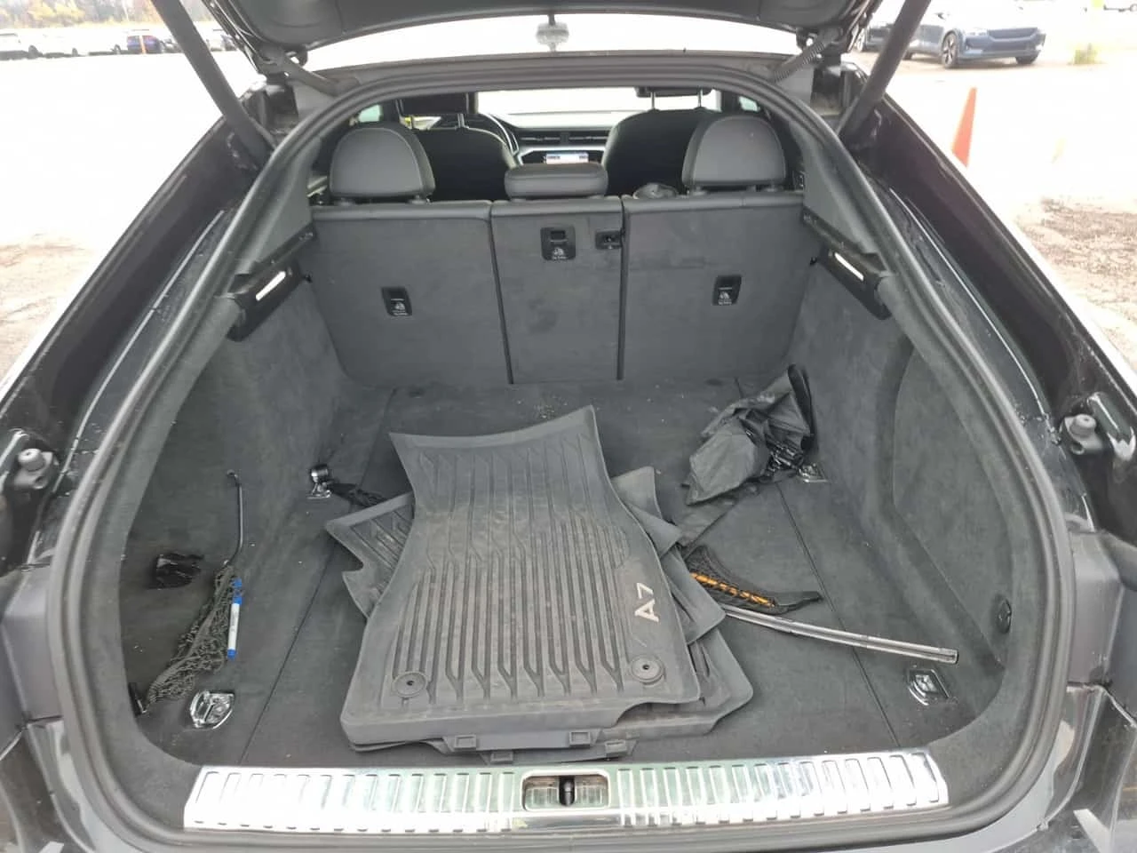 Audi A7 * PROGRESSIV * CARFAX * ПОДГРЕВ * ПАНОРАМА * , снимка 14 - Автомобили и джипове - 56665273