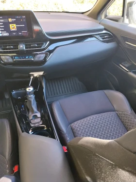 Toyota C-HR 2.0 HYBRID, снимка 14