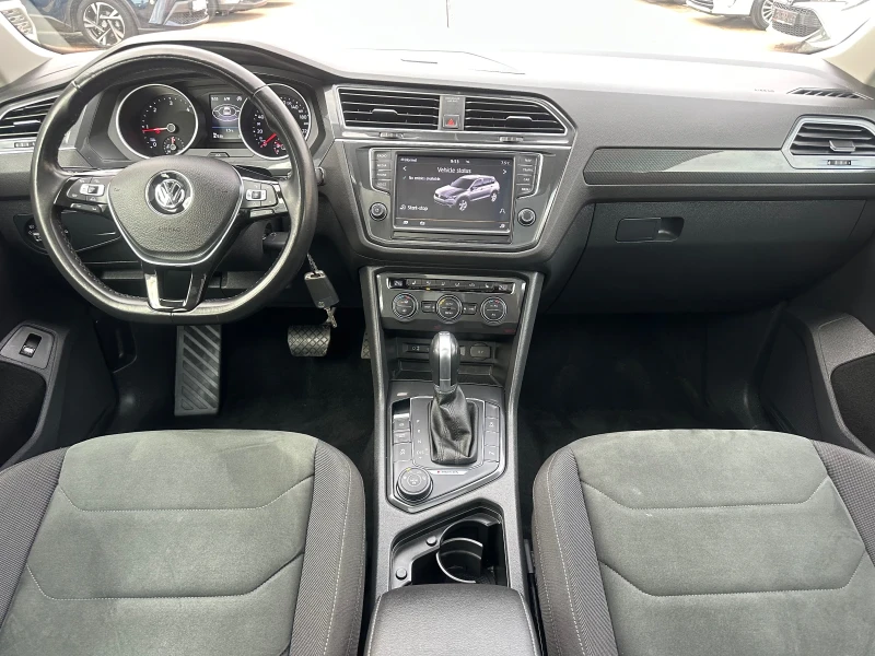 VW Tiguan 4Motion* HighLine* Панорама, снимка 9 - Автомобили и джипове - 48330445