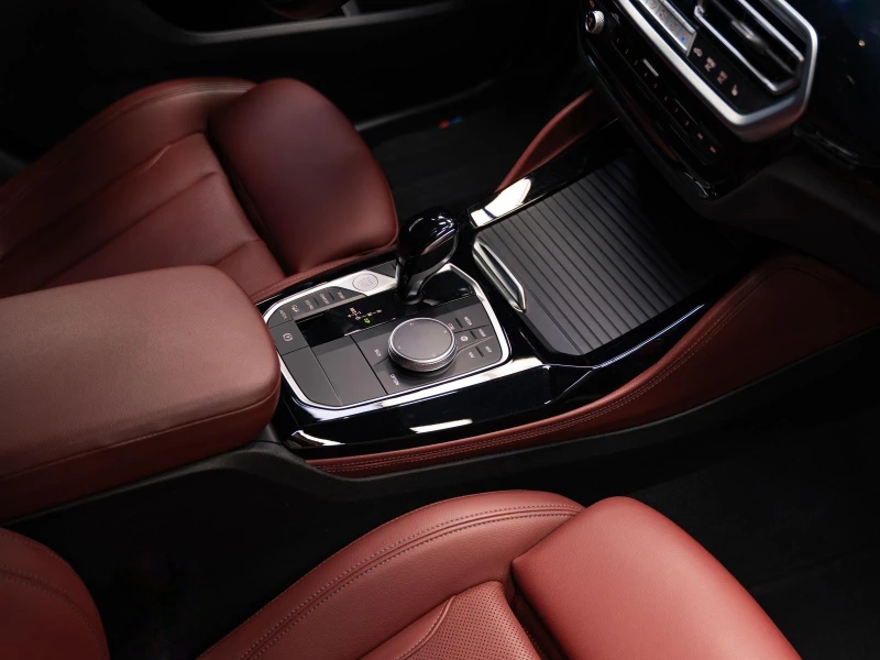 BMW X4 M40i XDRIVE* H&K* Camera* Pano* Подгрев* Кожа* , снимка 15 - Автомобили и джипове - 52656053