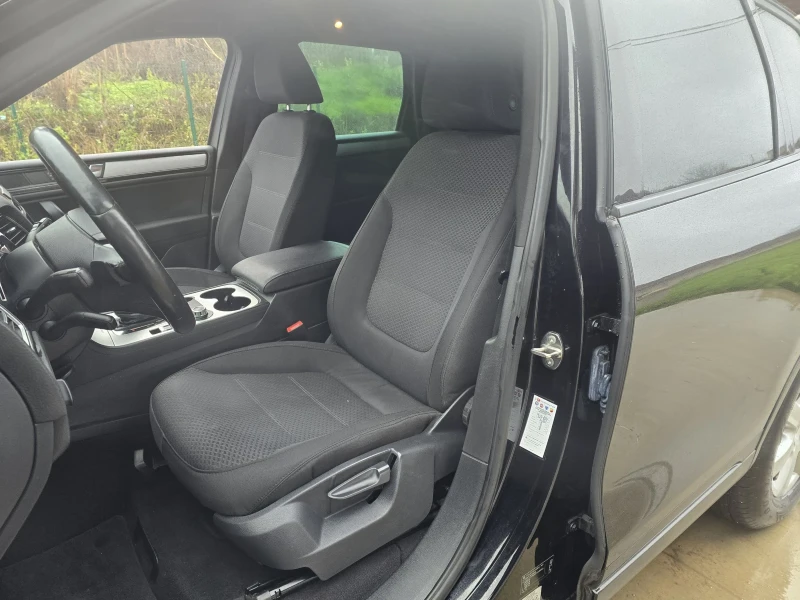 VW Touareg 3.0TDI 239к.с 4х4 tiptronic, снимка 9 - Автомобили и джипове - 52671478