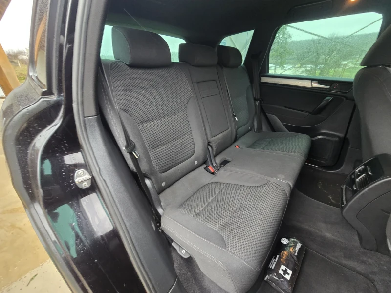 VW Touareg 3.0TDI 239к.с 4х4 tiptronic, снимка 14 - Автомобили и джипове - 52671478