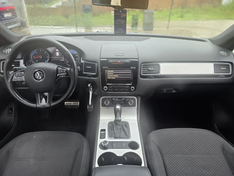 VW Touareg 3.0TDI 239к.с 4х4 tiptronic, снимка 15 - Автомобили и джипове - 52671478