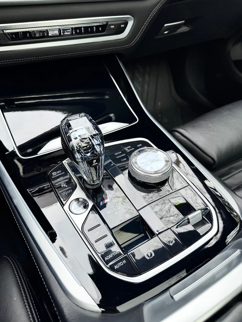 BMW X5 M50i/PANORAMA/B&W/Head Up/360Cam/ЛИЗИНГ , снимка 11 - Автомобили и джипове - 53493344