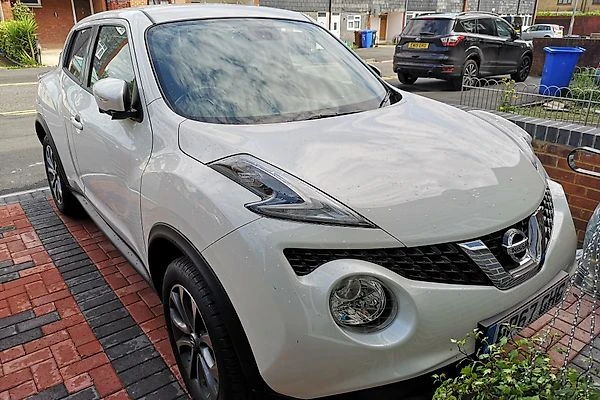 Nissan Juke 1, 6 petrol f15