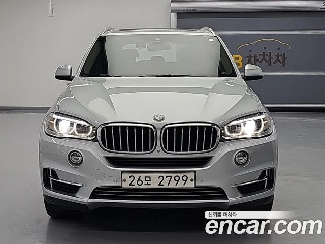 BMW X5 30d xDrive| HEAD UP| PANO| КАМЕРА| ПАМЕТ| ПОДГРЕВ, снимка 2 - Автомобили и джипове - 55815592