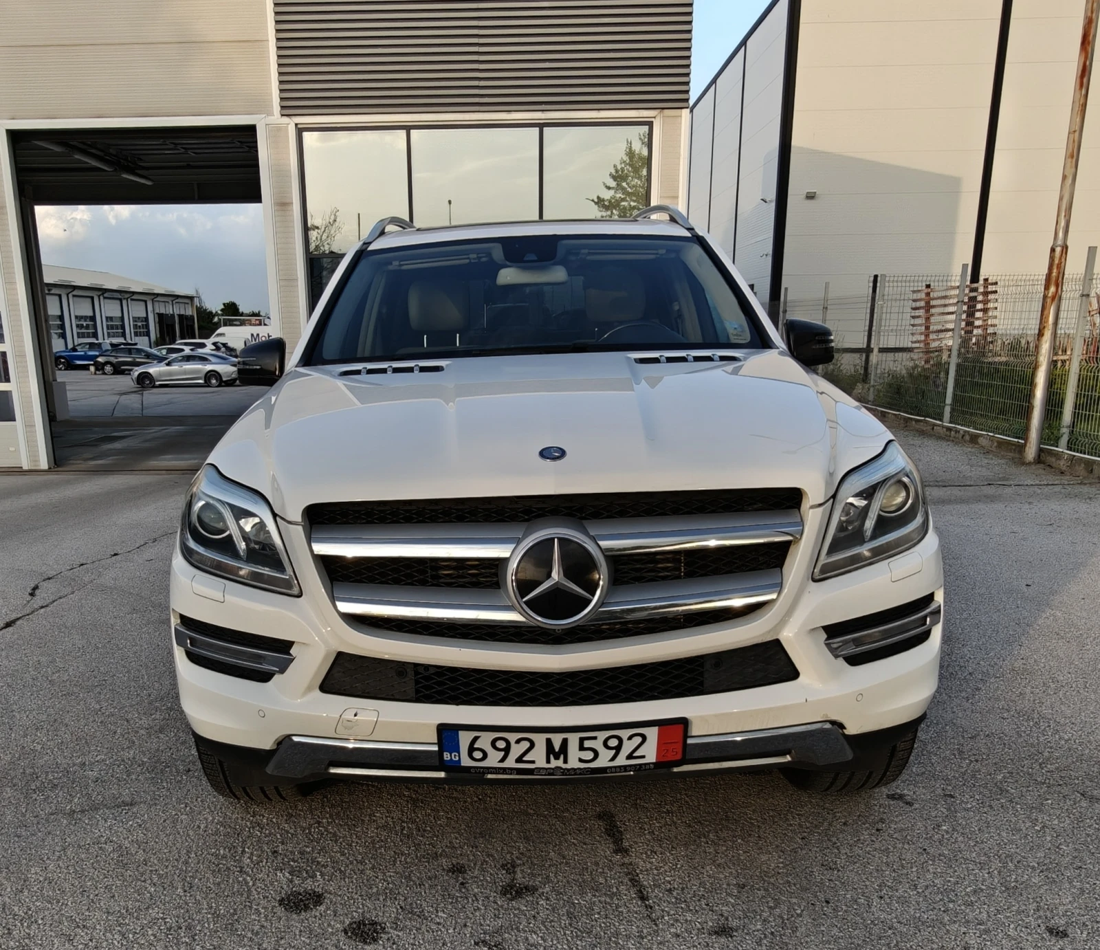 Mercedes-Benz GL 350 FULL 360 камера, снимка 3 - Автомобили и джипове - 49575845