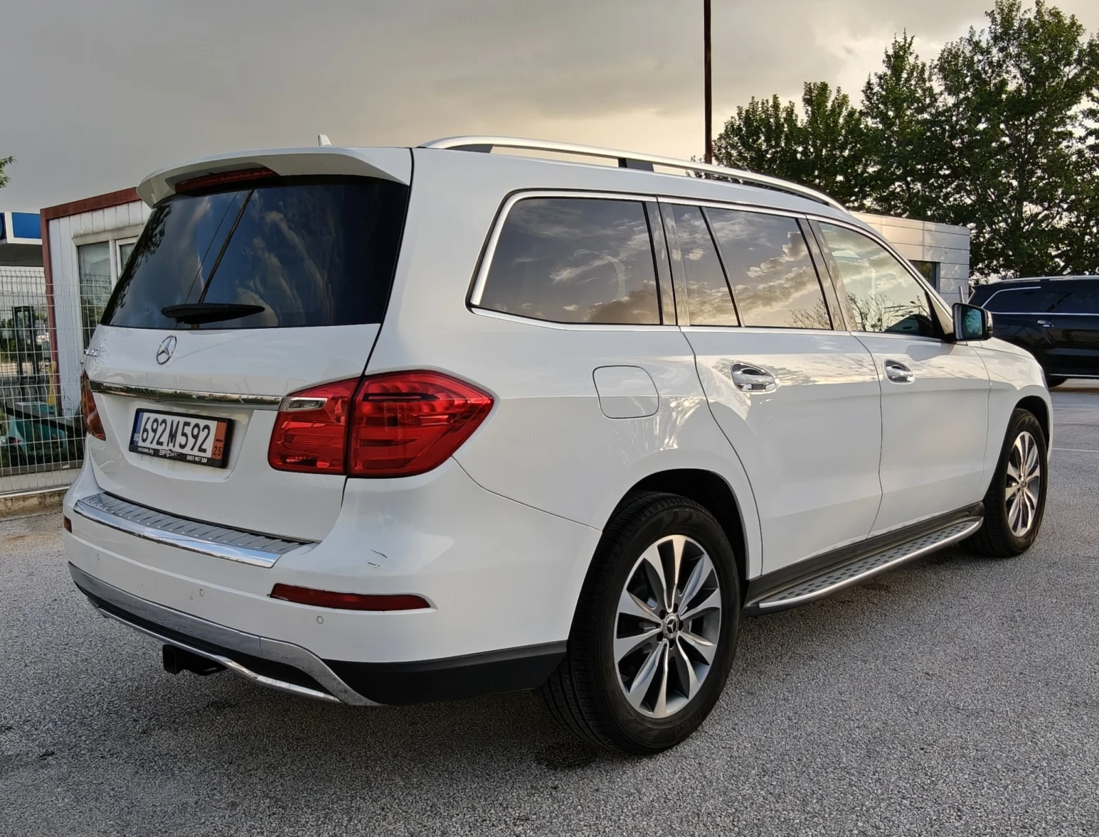 Mercedes-Benz GL 350 FULL 360 камера, снимка 4 - Автомобили и джипове - 49575845