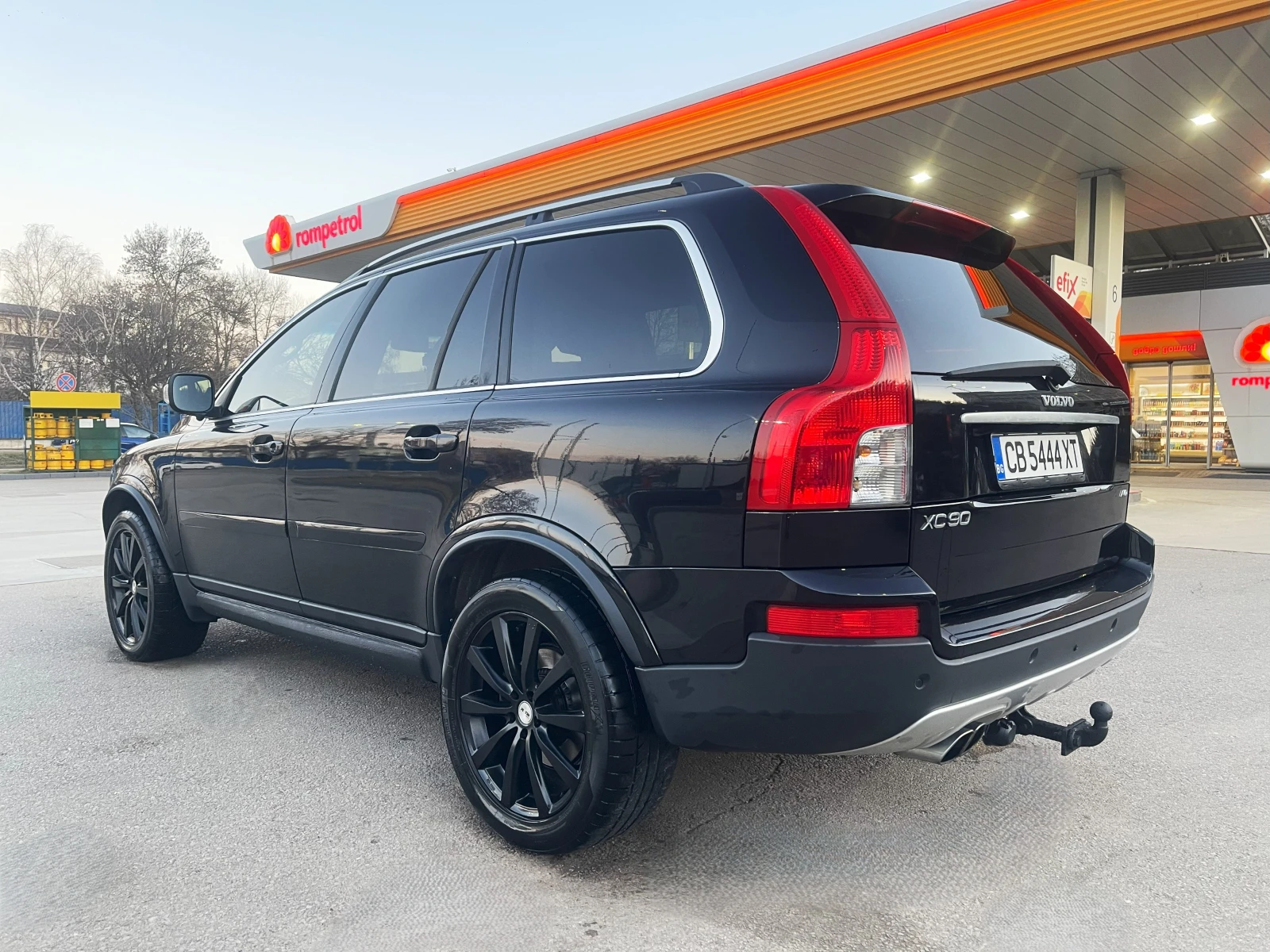 Volvo Xc90 3.2 AWD Газ-Бензин 4x4 Facelift  - изображение 6