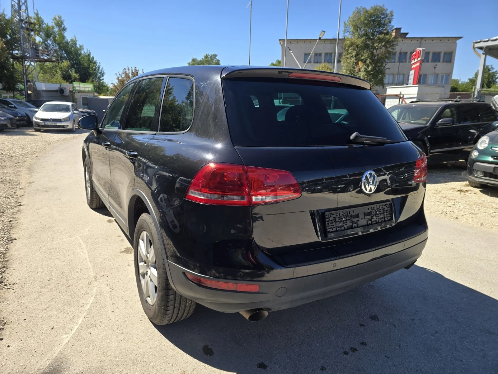 VW Touareg 3.0TDI 239к.с 4х4 tiptronic, снимка 3 - Автомобили и джипове - 52671478