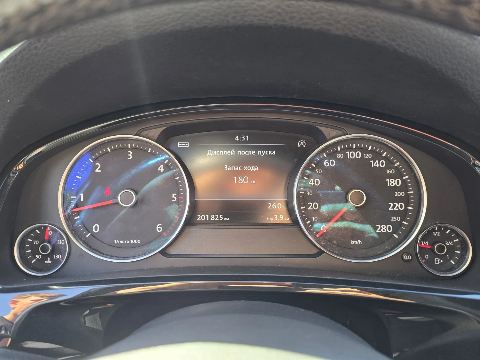 VW Touareg 3.0TDI 239к.с 4х4 tiptronic, снимка 17 - Автомобили и джипове - 52671478