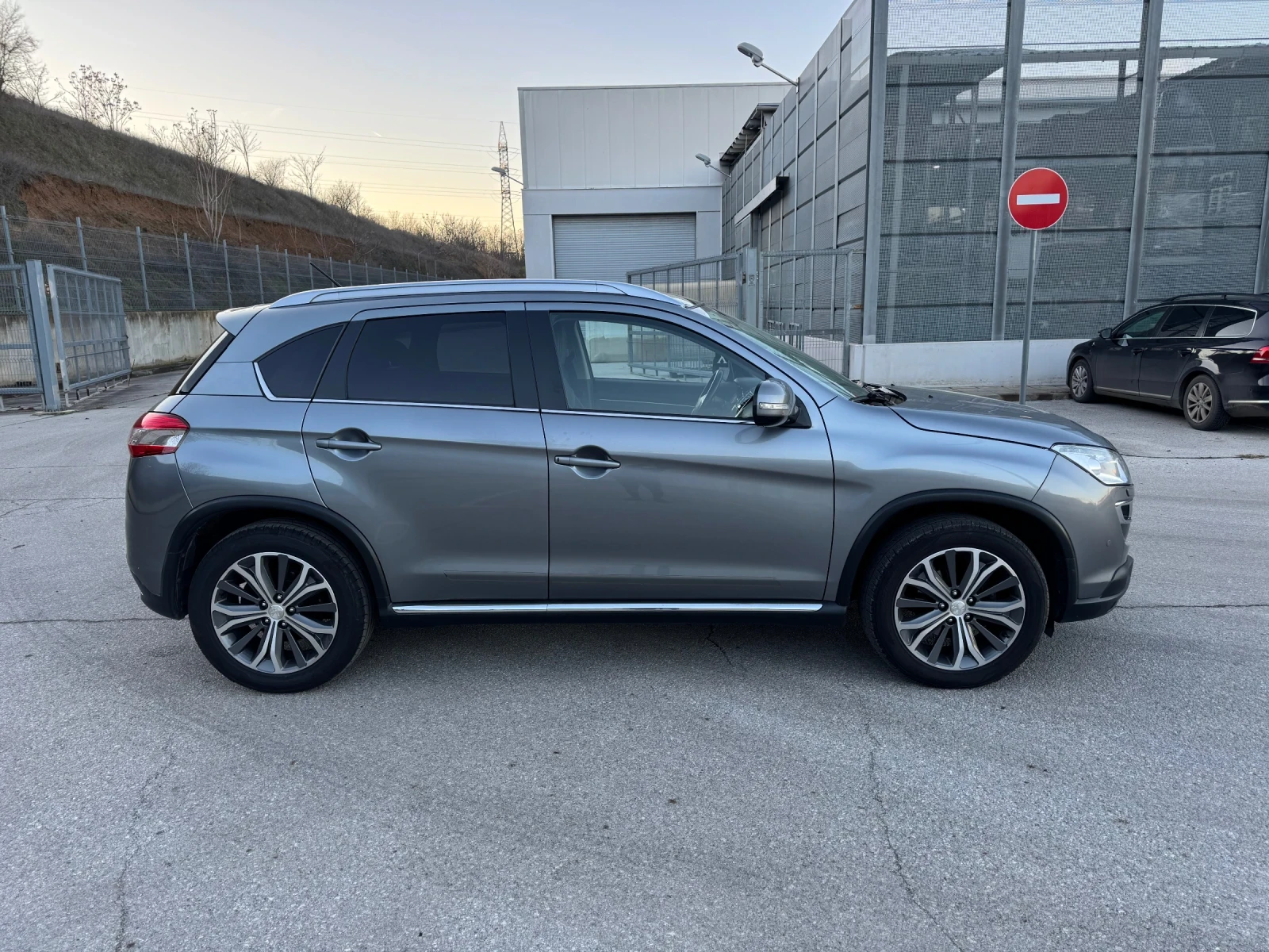 Peugeot 4008 1.8 HDI - изображение 4