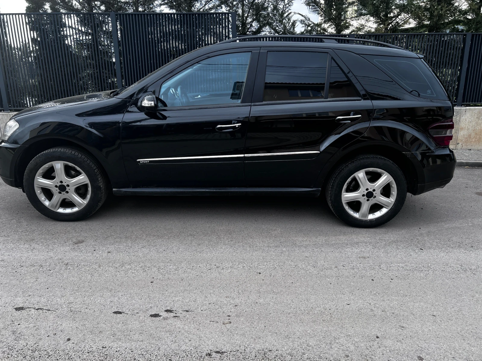 Mercedes-Benz ML 320, снимка 3 - Автомобили и джипове - 54043952