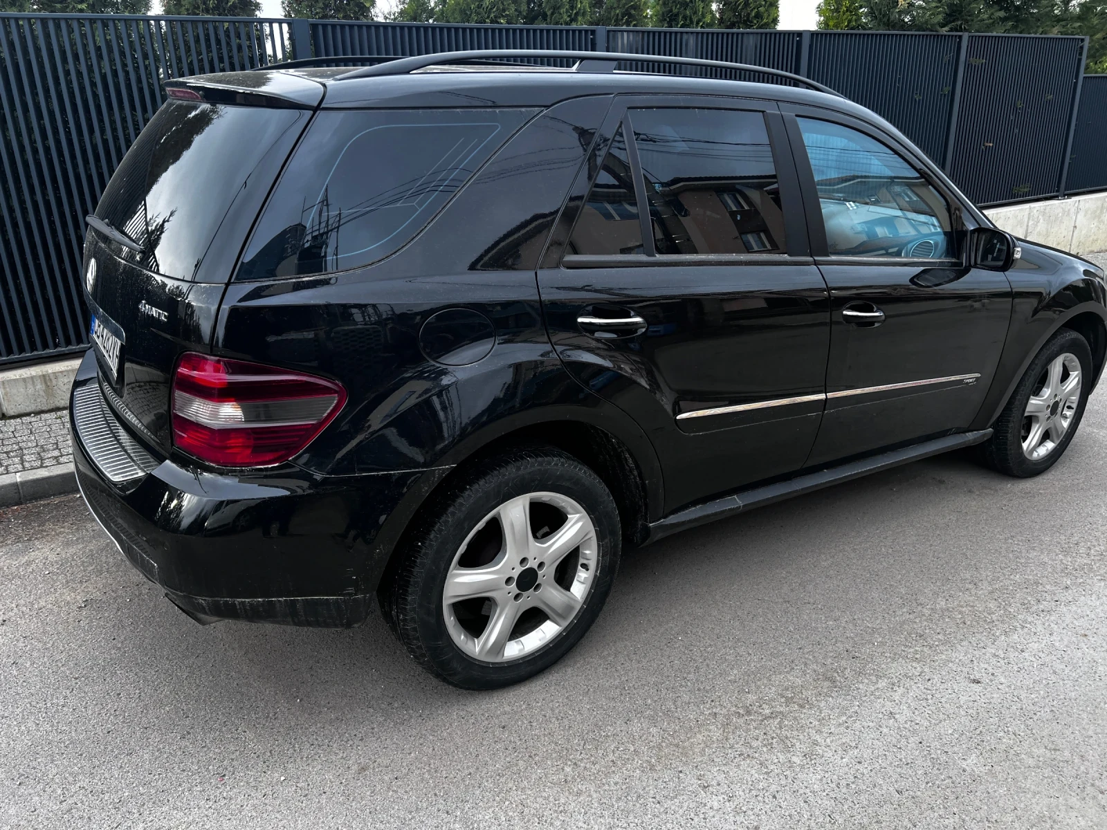 Mercedes-Benz ML 320, снимка 7 - Автомобили и джипове - 54043952