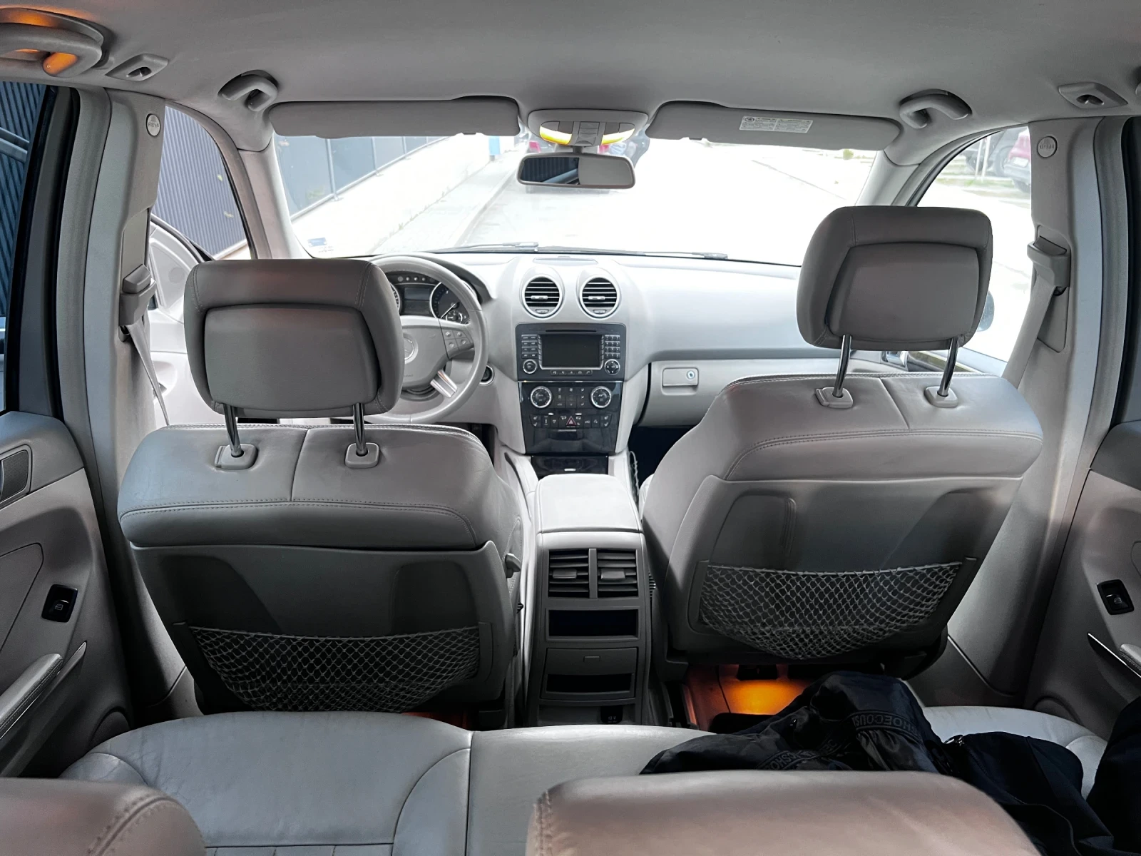 Mercedes-Benz ML 320, снимка 11 - Автомобили и джипове - 54043952