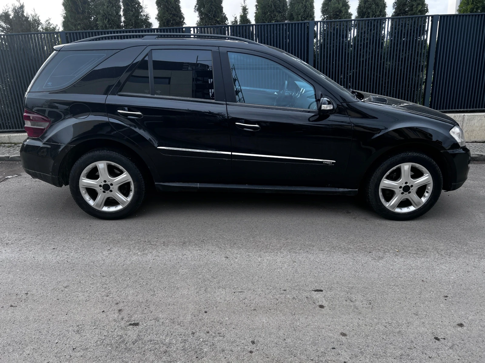 Mercedes-Benz ML 320, снимка 6 - Автомобили и джипове - 54043952