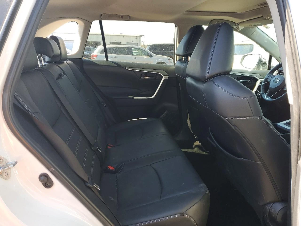 Toyota Rav4 2.5l Xle Premium, снимка 11 - Автомобили и джипове - 54293499