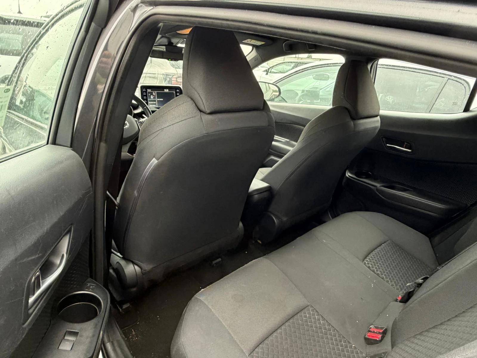 Toyota C-HR 54500��* 11.2021�* LED* NAVI* ������* 1.8Hybrid 12 | Mobile.bg � ����������� 15