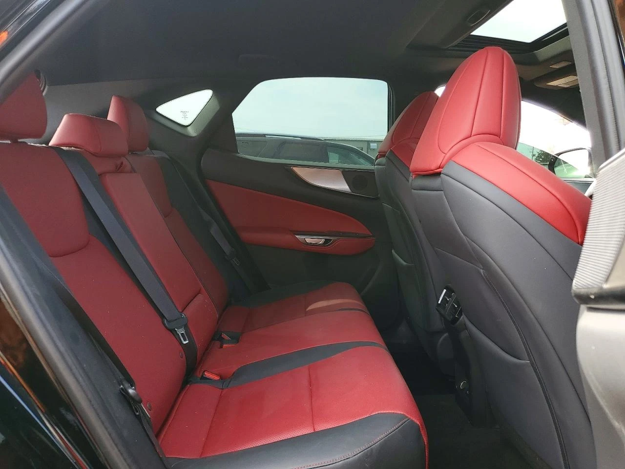 Lexus NX 300 F Sport Handling* Red Interior* Крайна цена, снимка 9 - Автомобили и джипове - 54476954