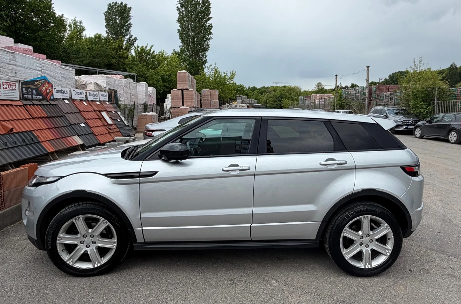 Land Rover Range Rover Evoque, снимка 3 - Автомобили и джипове - 54586386
