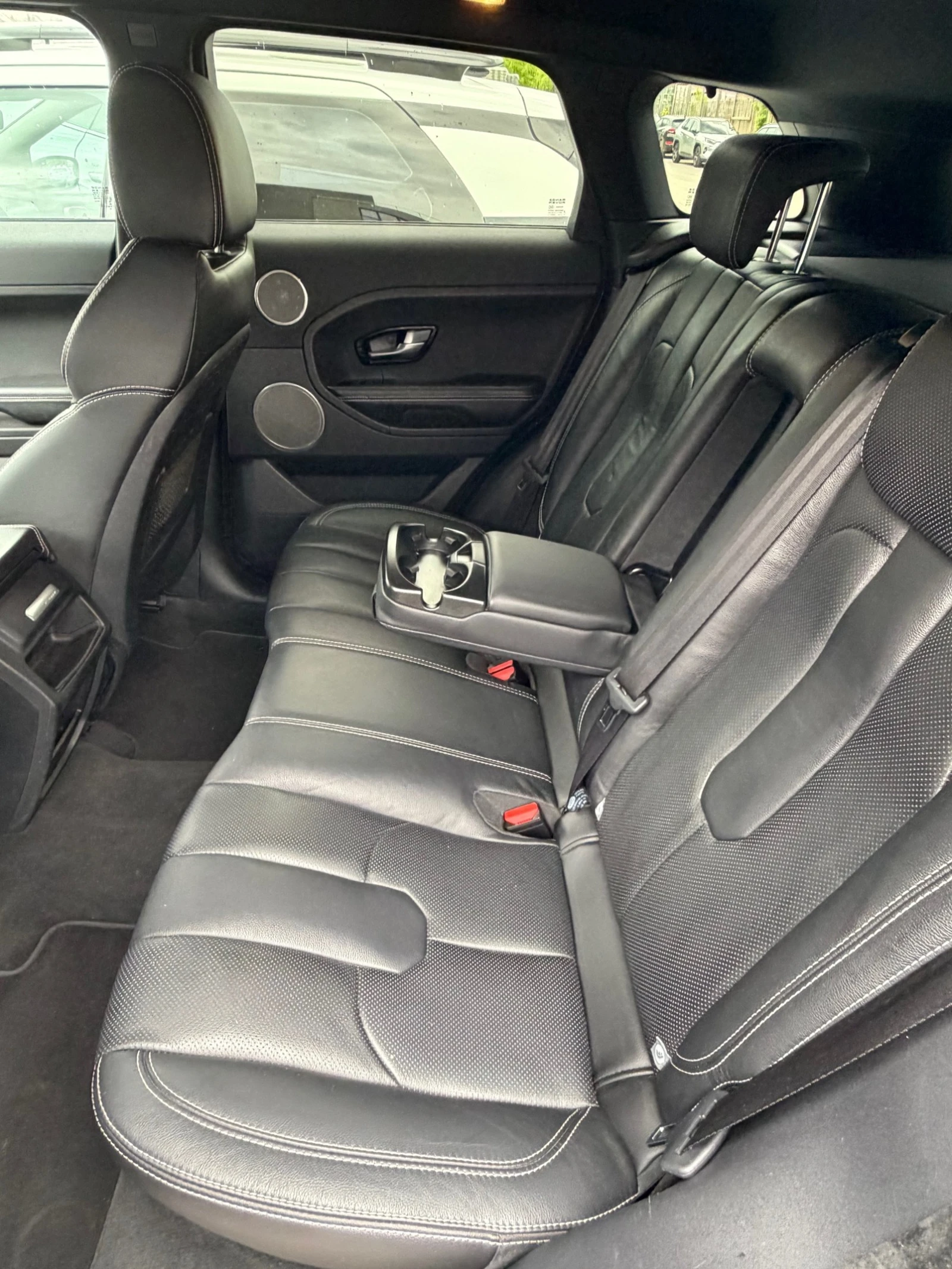 Land Rover Range Rover Evoque, снимка 12 - Автомобили и джипове - 54586386