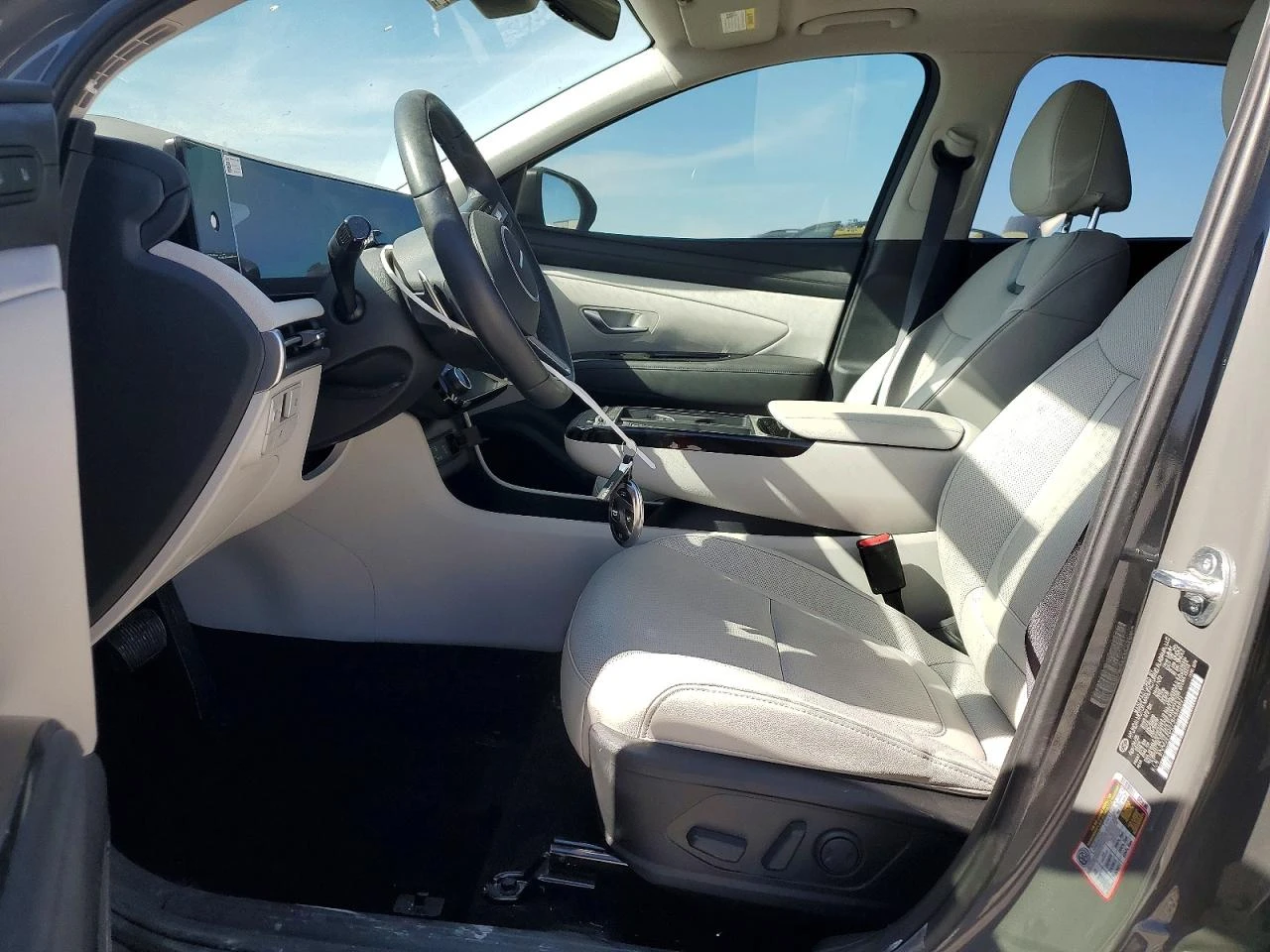 Hyundai Tucson 2.5l Limited, снимка 7 - Автомобили и джипове - 54732557