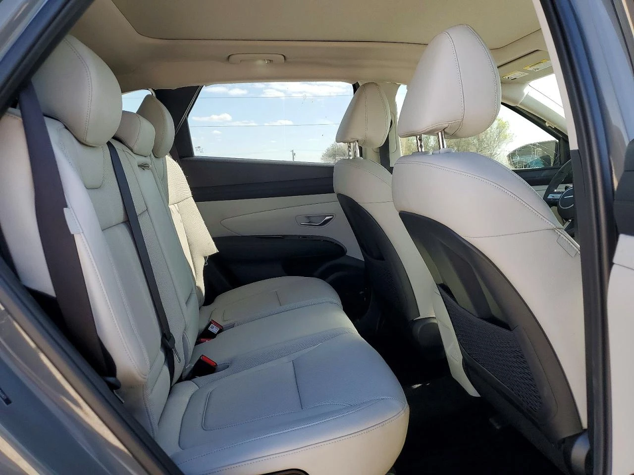 Hyundai Tucson 2.5l Limited, снимка 11 - Автомобили и джипове - 54732557