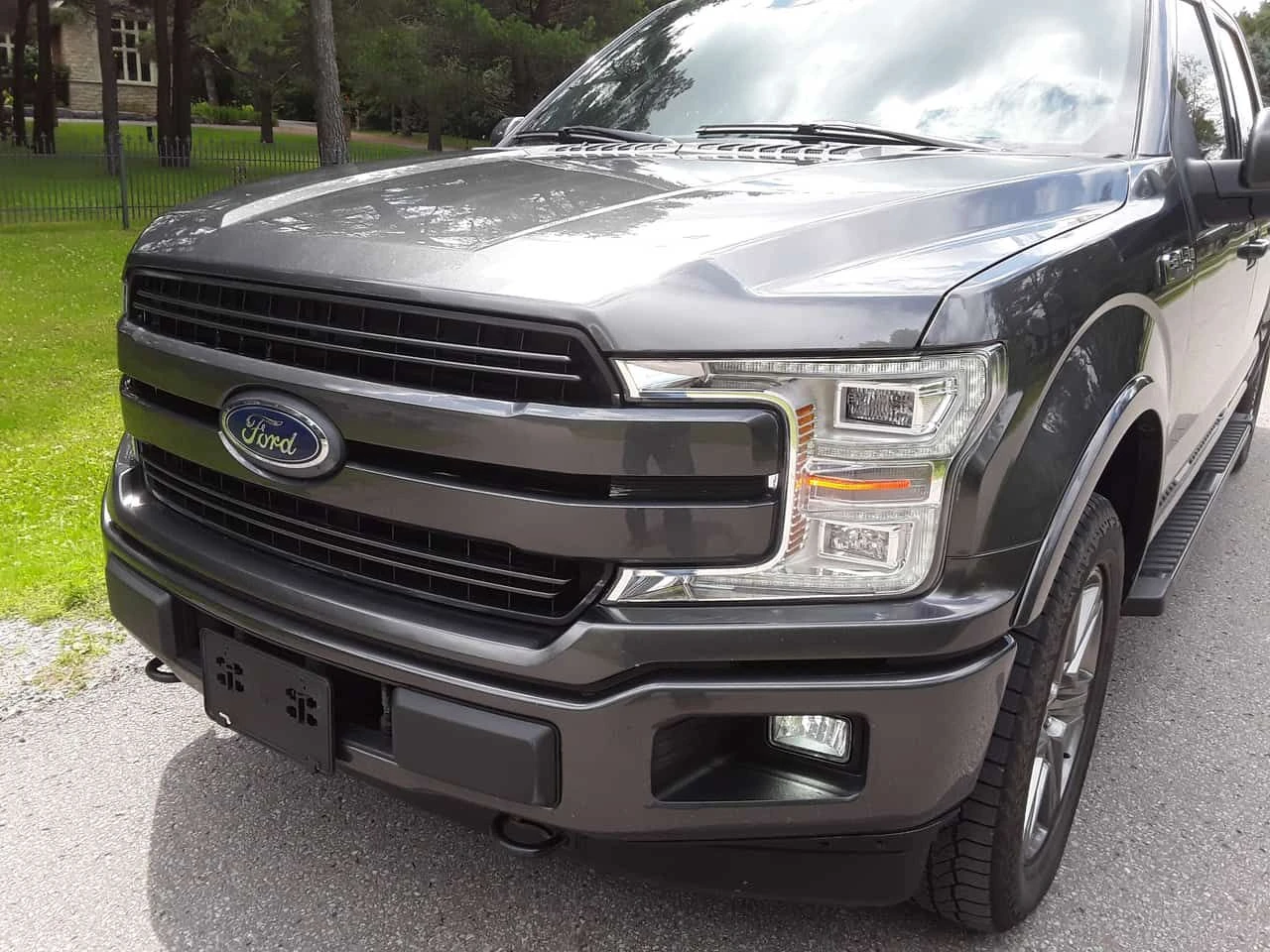 Ford F150 * LARIAT 4WD SuperCrew 5.5' Box * CARFAX * , снимка 6 - Автомобили и джипове - 55475120