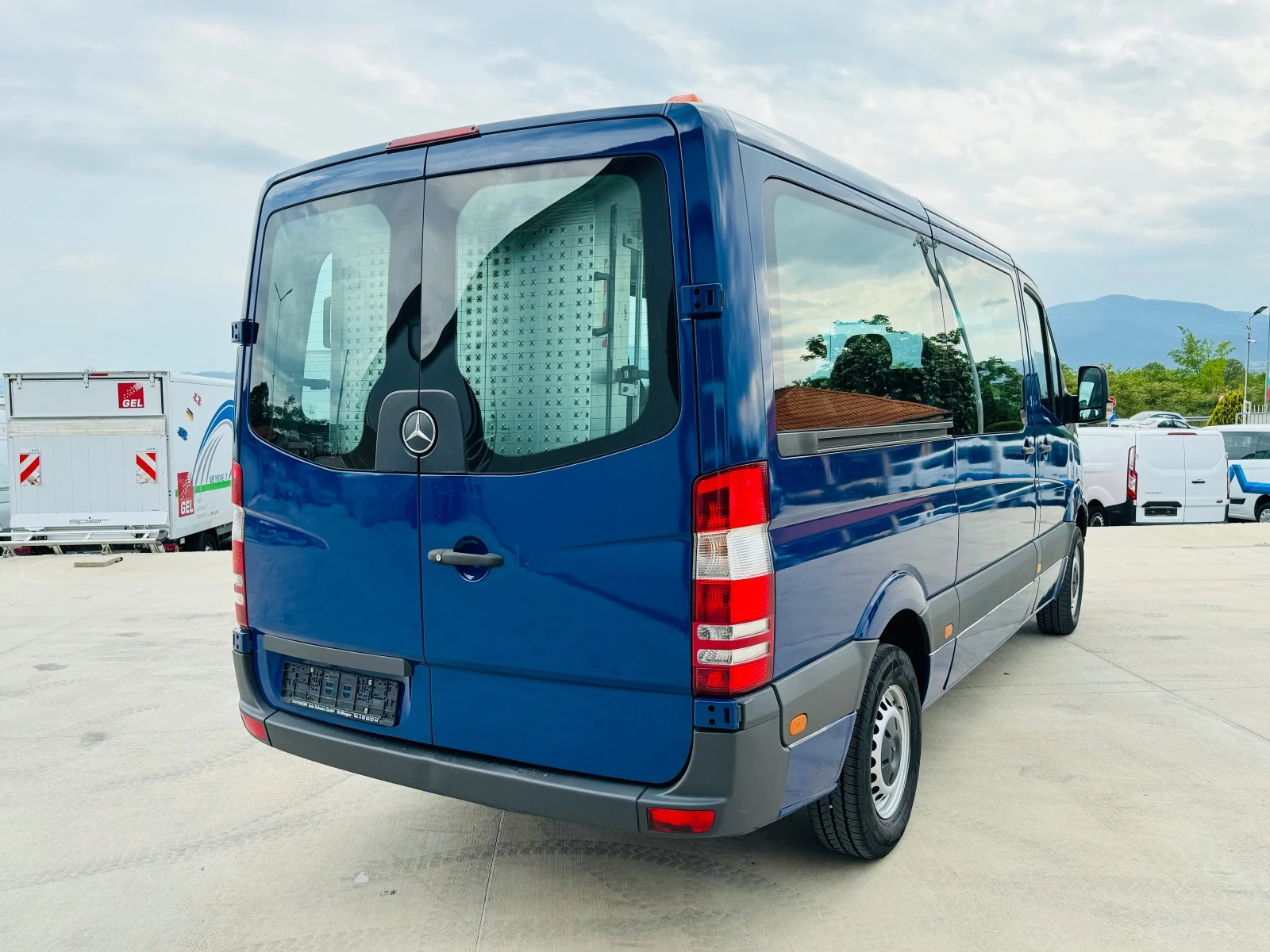 Mercedes-Benz Sprinter 311 9м.Немски!КАТО НОВ!ТОП!ТОП!ТОП!НАВИ!КЛИМАТР! - изображение 4