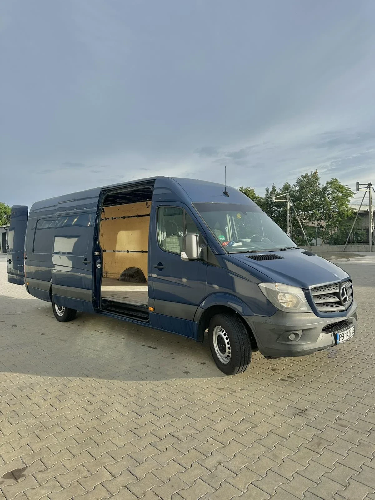 Mercedes-Benz Sprinter 2, 2 313 С ДВЕ СТРАНИЧНИ ВРАТИ , снимка 5 - Бусове и автобуси - 54896102