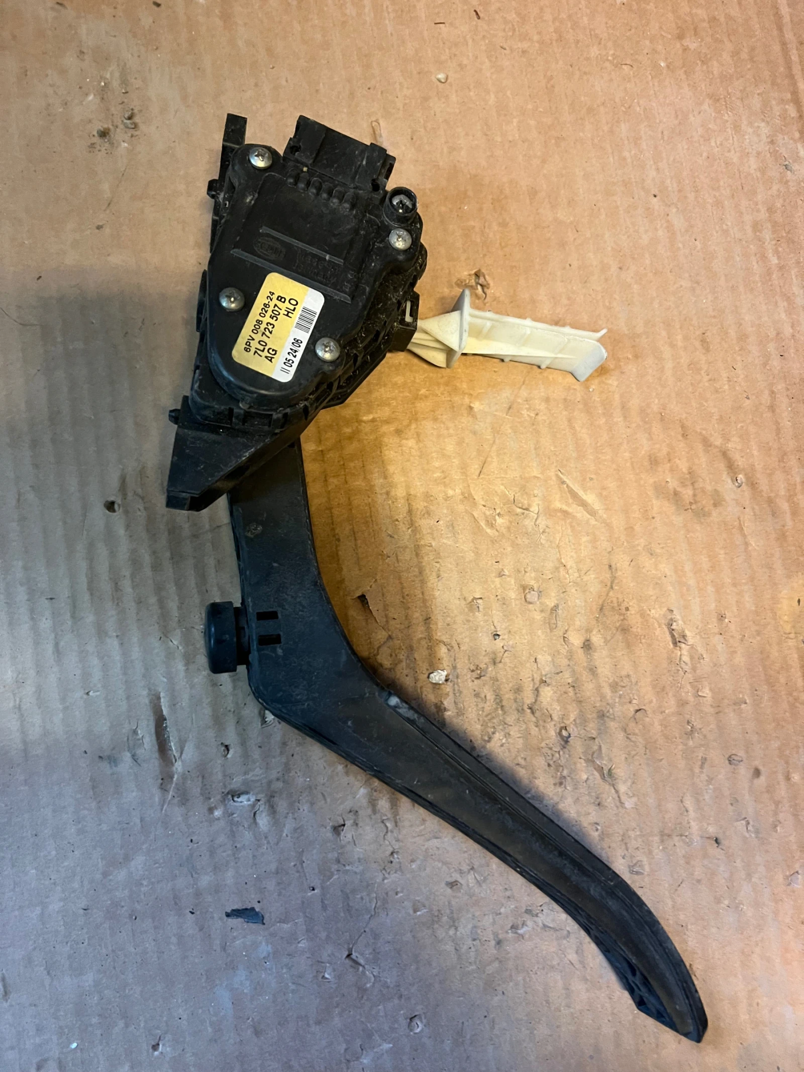 7L0 723 507 B   ����� ���  Audi Q7 7L0723507B | Mobile.bg � ����������� 2