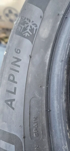 Гуми Зимни 215/55R17, снимка 5