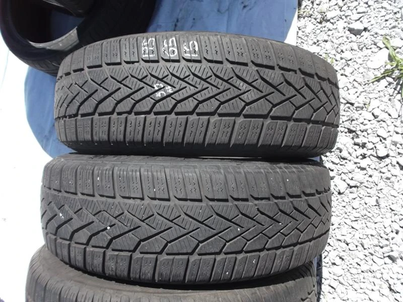 Гуми Зимни 175/65R15, снимка 5 - Гуми и джанти - 14599941