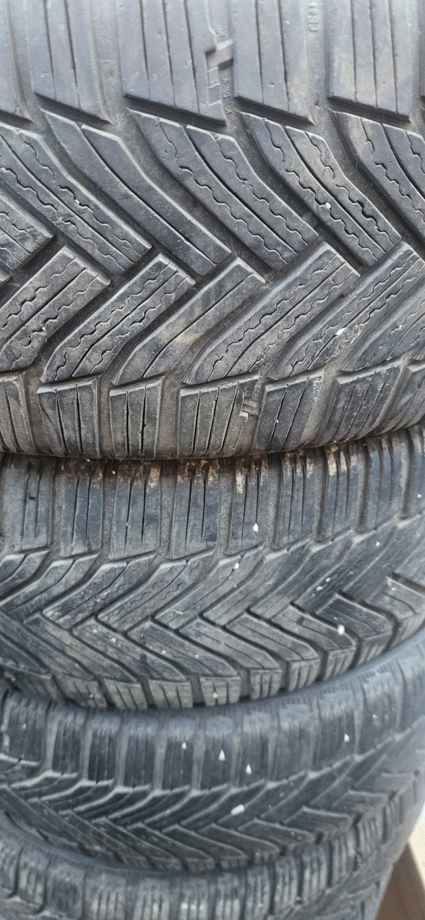 Гуми Зимни 215/55R17