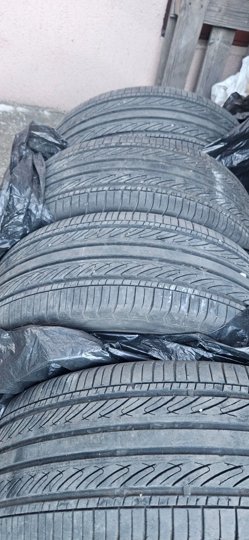 Гуми Летни 215/50R17