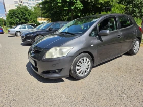 Toyota Auris 1.4 + Газ, снимка 6