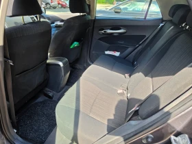 Toyota Auris 1.4 + Газ, снимка 14