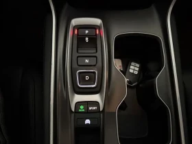 Honda Accord 2.0 Hybrid Touring, снимка 9