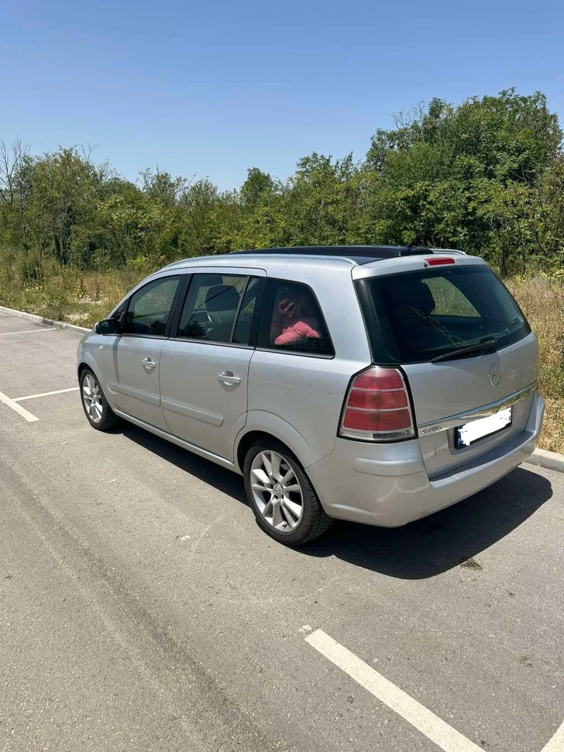 Opel Zafira Товарен автомобил , снимка 13 - Автомобили и джипове - 47281689