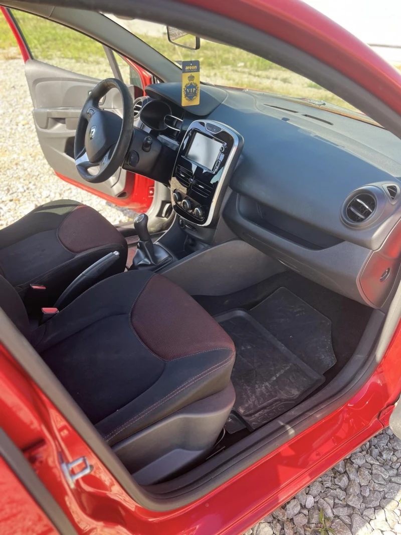 Renault Clio 1.5 dci, снимка 8 - Автомобили и джипове - 47490966