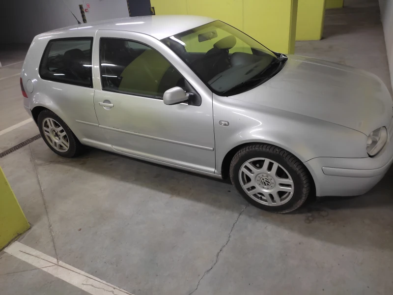 VW Golf 1.9, снимка 6 - Автомобили и джипове - 48773315