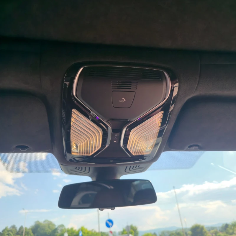 BMW 750 750i xDrive, снимка 16 - Автомобили и джипове - 51948470