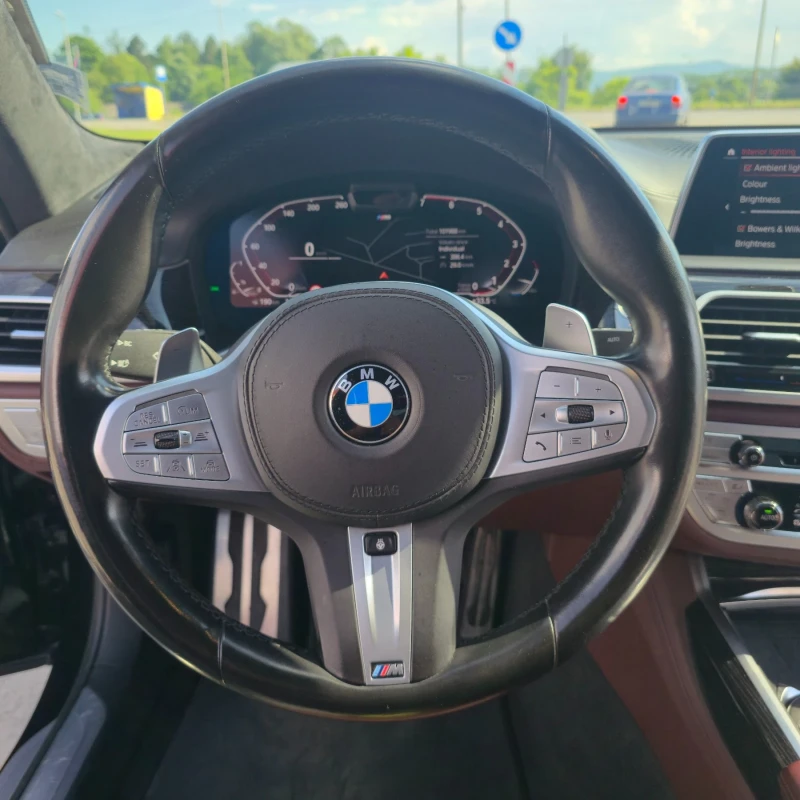 BMW 750 750i xDrive, снимка 10 - Автомобили и джипове - 51948470