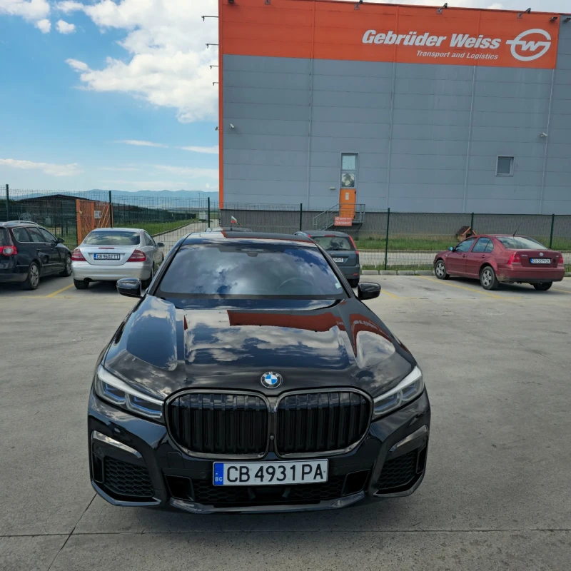 BMW 750 750i xDrive, снимка 2 - Автомобили и джипове - 51948470