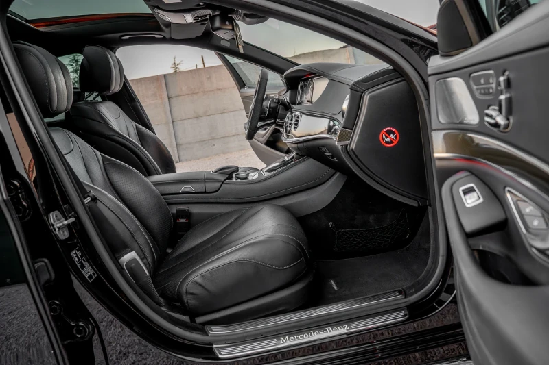 Mercedes-Benz S 350  d/S63 AMG /2xTables/3xTV/PANORAMA/FULL, снимка 13 - Автомобили и джипове - 51449547